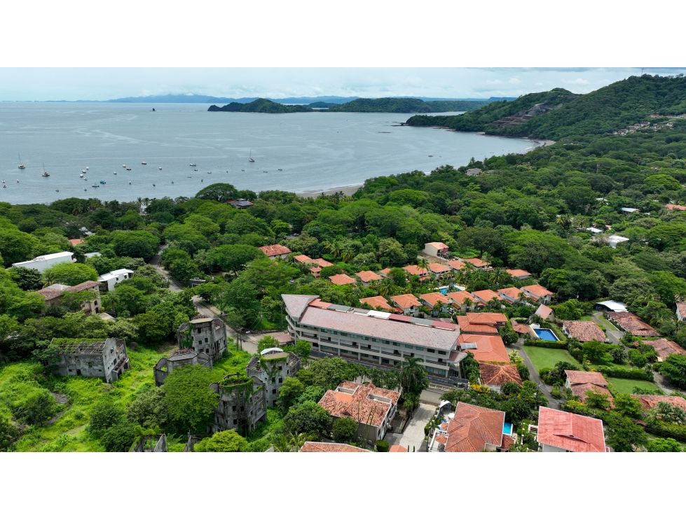 Elegant Ocean-Access Apartment | El Cubil, Playa Hermosa