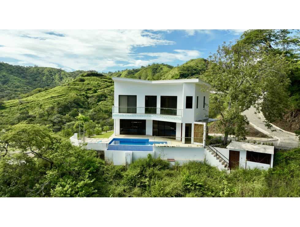 Ideal Home in Coco Bay, Playas del Coco