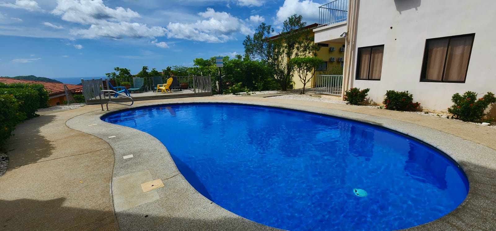 Vista Hermosa A4 - Fully Furnished 2nd-Floor Condo w/ Partial Ocean View