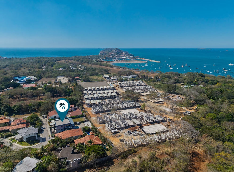 Casa Dos Hermanas: Modern Income-Producing Property Near Flamingo Beach