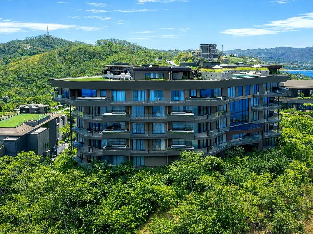 21362 – Waldorf Astoria Luxury Ocean View Residence
