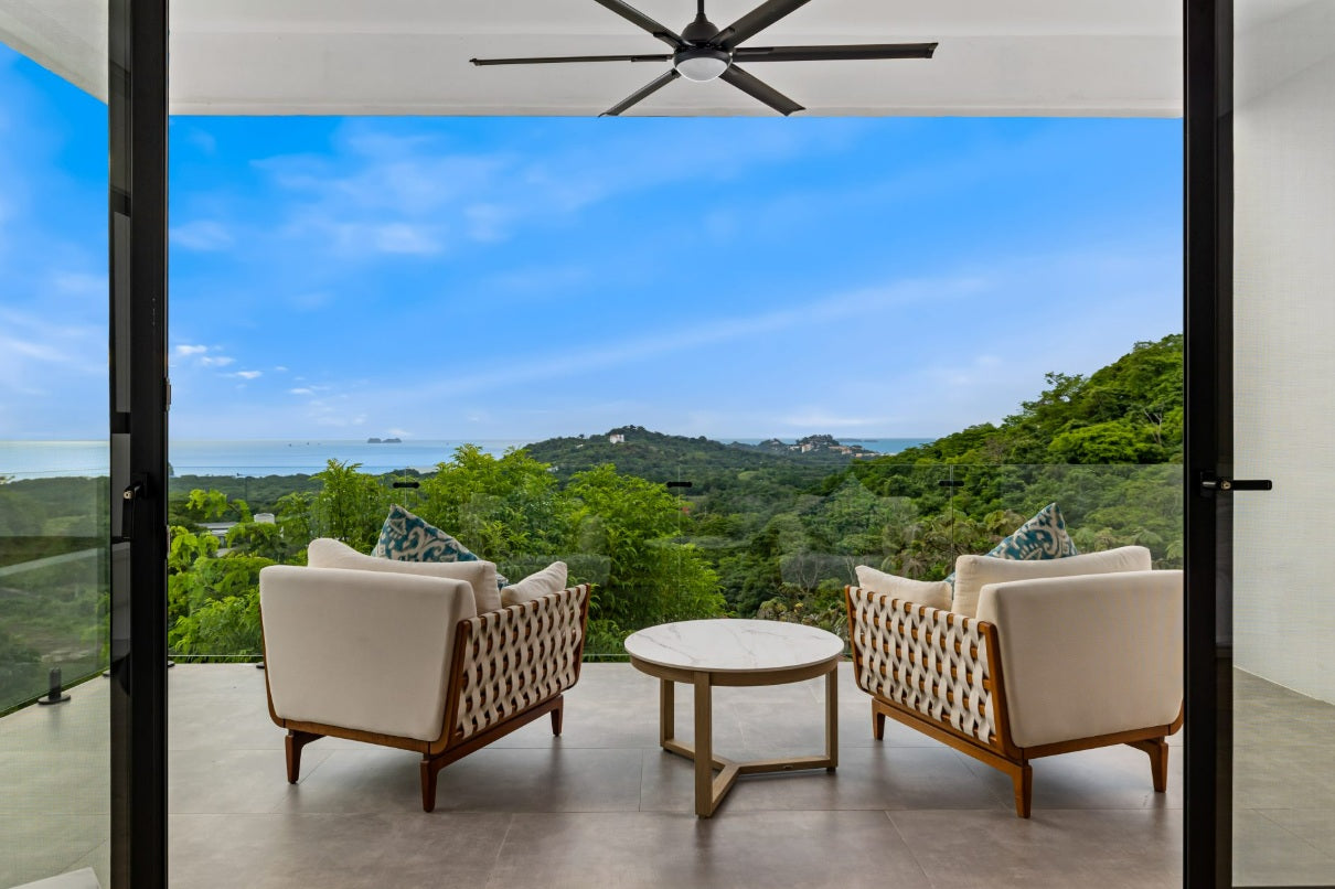 Villa Cielo – Elegant Ocean-View Estate & Casita in Mar Vista