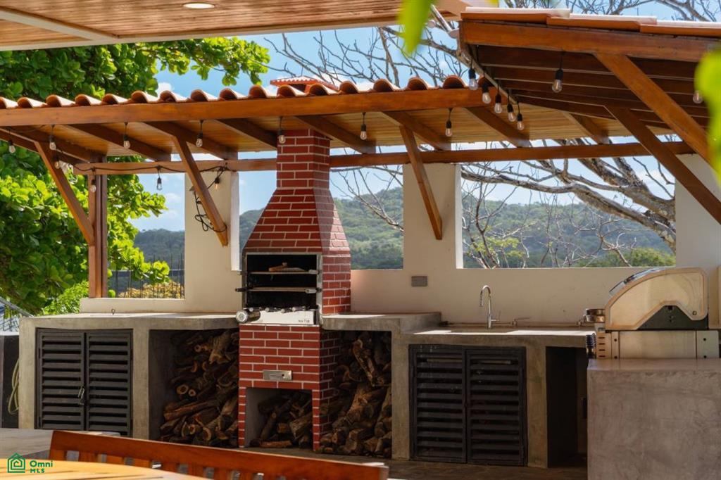 Casa Hilltop | Tamarindo Park – Stunning Oceanview Hilltop Retreat