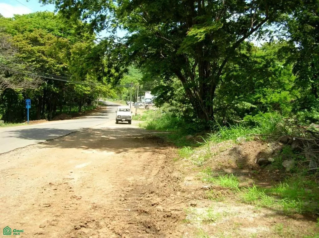 Beachside Corner Lot with Water - Walk to the Shore!