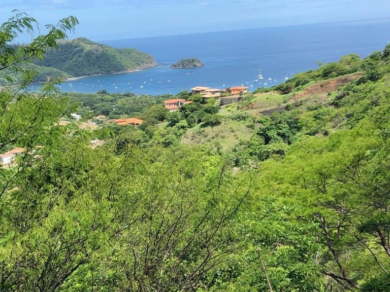 Property with Spectacular Ocean Views in Playas del Coco