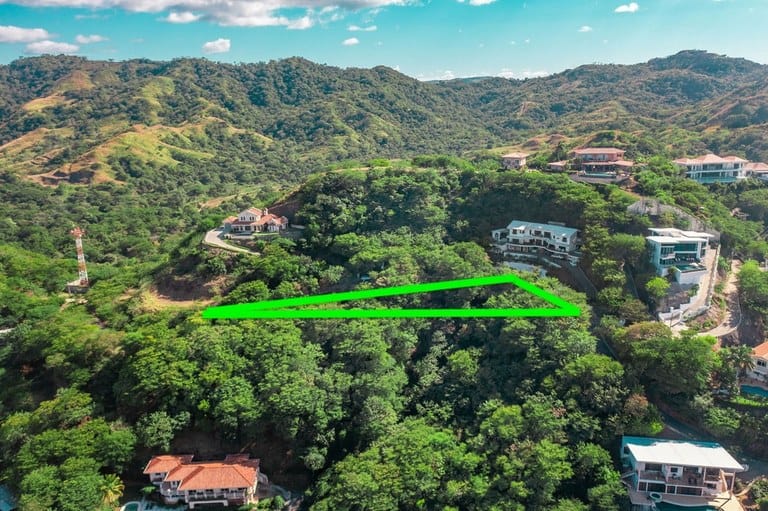 Ocotal Views Lot: Claim Your Slice of Coastal Paradise!