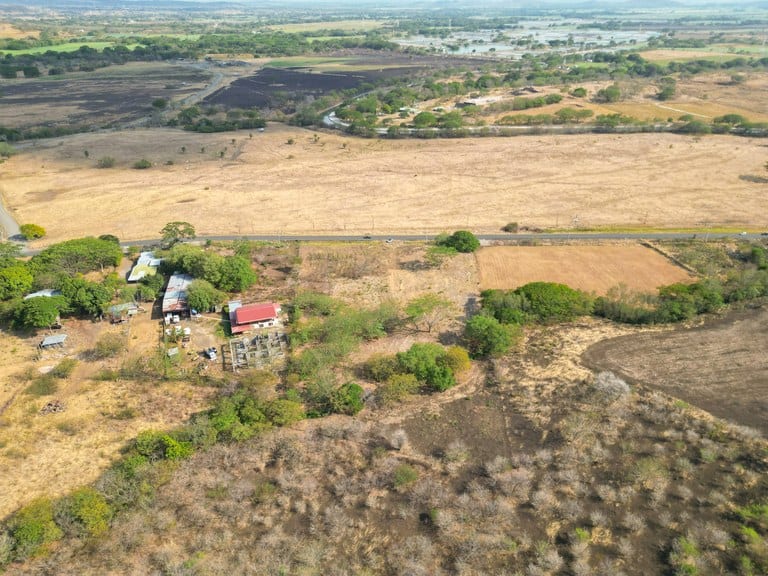 Lote Cañas: Prime Countryside Home Construction Site for Sale in Cañas