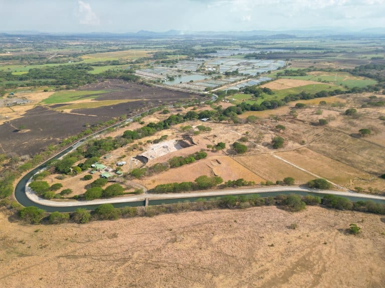 Lote Cañas: Prime Countryside Home Construction Site for Sale in Cañas