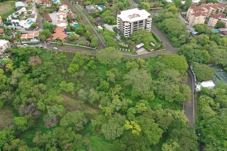 Air T-II: Prime Tamarindo Development Property in Town