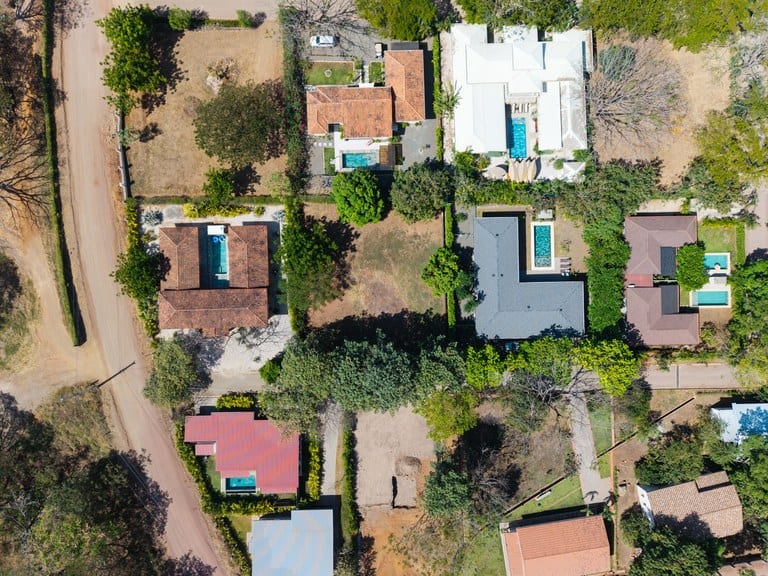 La Norma Lot 18: 983m² Flat Lot for Sale in Tamarindo’s Exclusive Gated Community