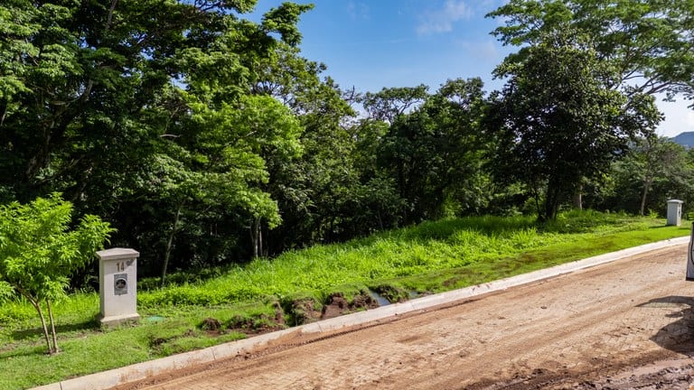 Sauco Lot #14 – The Perfect Canvas for Your Dream Home in Reserva Conchal
