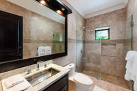 Casa Zaira: Fusion of Modern Elegance and Tropical Splendor! thumbnail