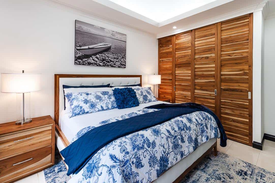 Casa Zaira: Fusion of Modern Elegance and Tropical Splendor!