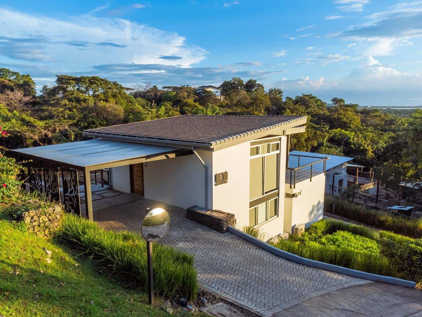 Villa Nusantara 2 Bedroom, 2.5 Bathroom House in Las Ventanas: Elegant Living in Las Ventanas