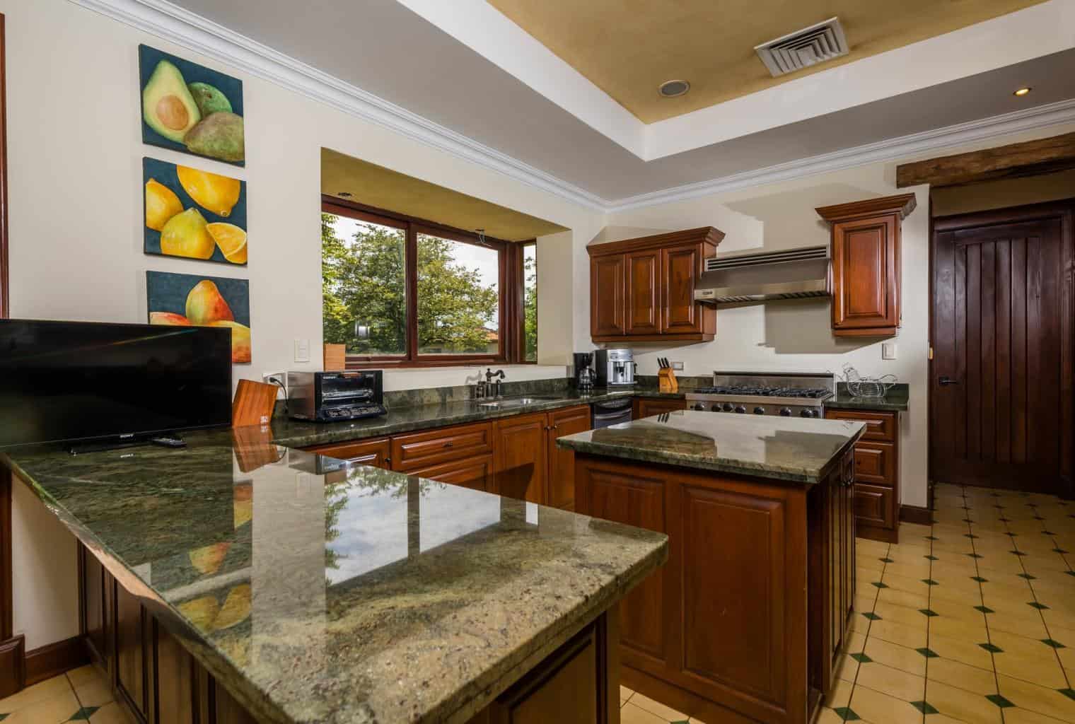 Casa Miraflores, Reserva De Golf #94: Exquisite Colonial-Style Estate Home!