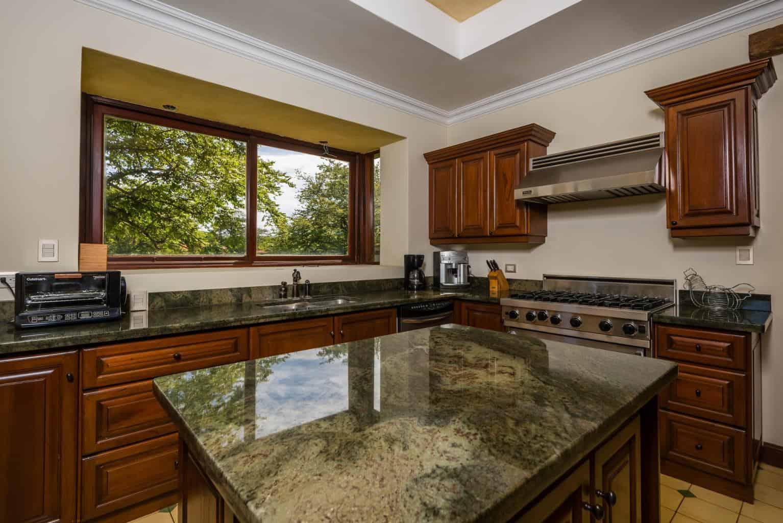 Casa Miraflores, Reserva De Golf #94: Exquisite Colonial-Style Estate Home!