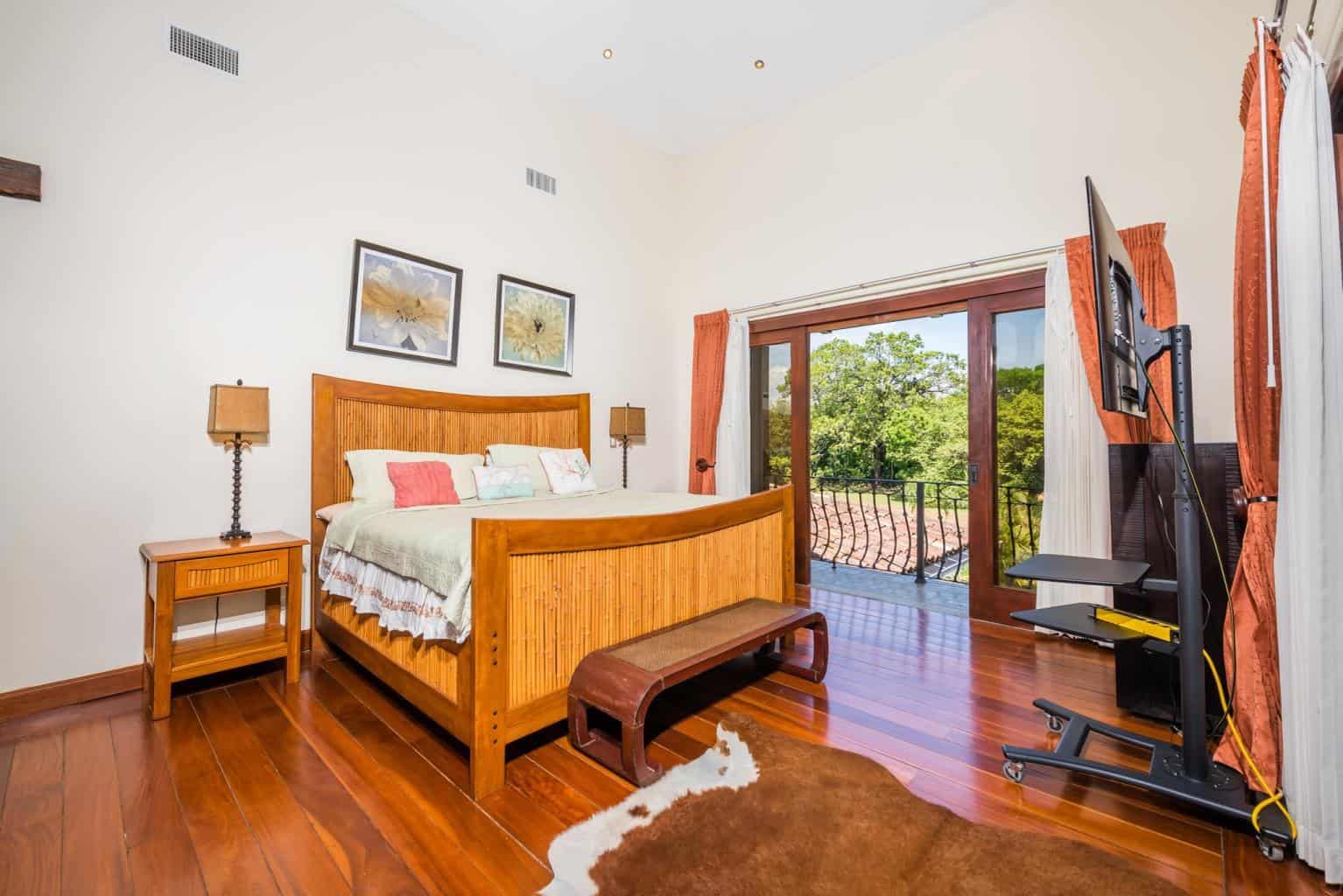 Casa Miraflores, Reserva De Golf #94: Exquisite Colonial-Style Estate Home!