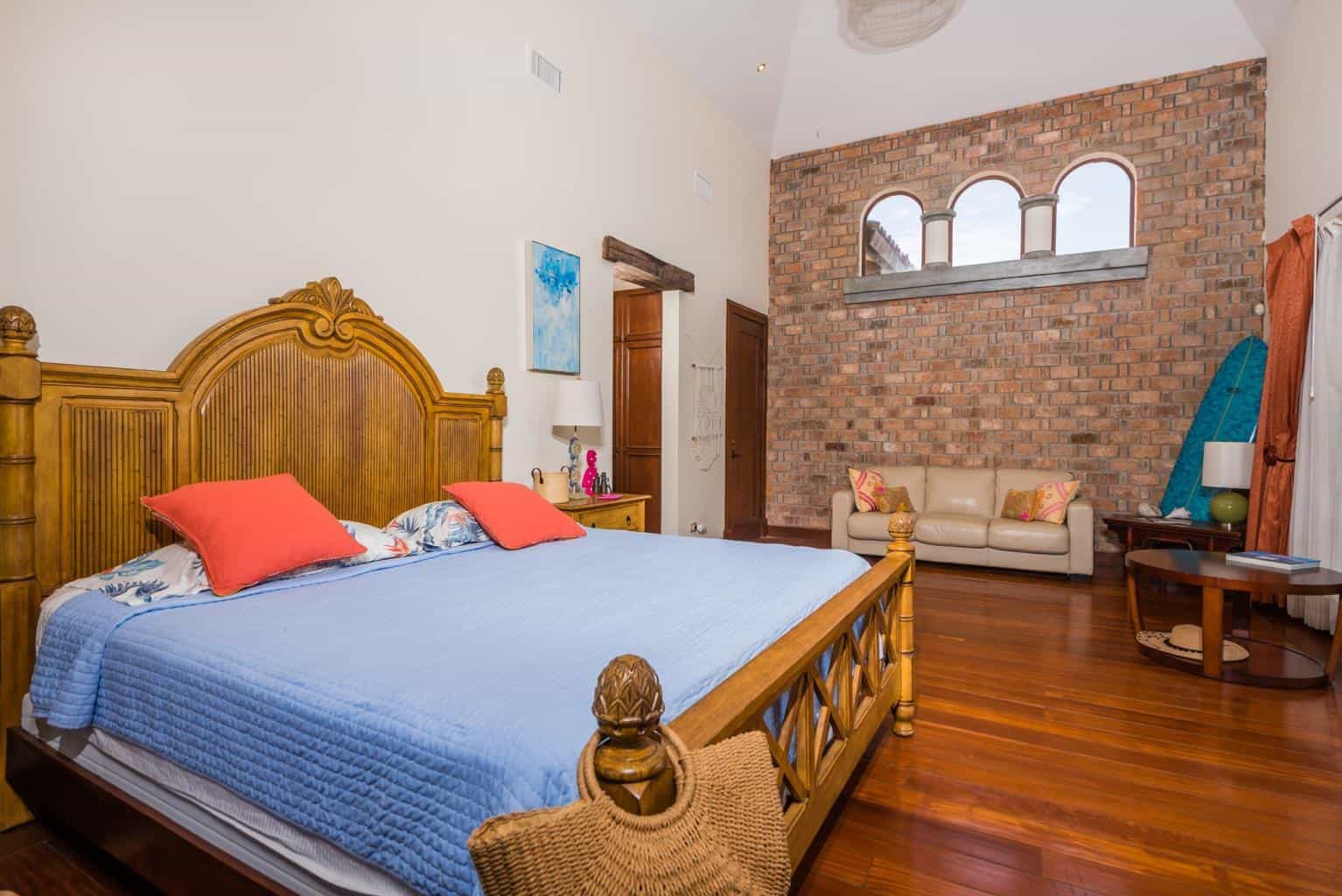 Casa Miraflores, Reserva De Golf #94: Exquisite Colonial-Style Estate Home!