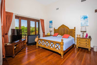 Casa Miraflores, Reserva De Golf #94: Exquisite Colonial-Style Estate Home! thumbnail