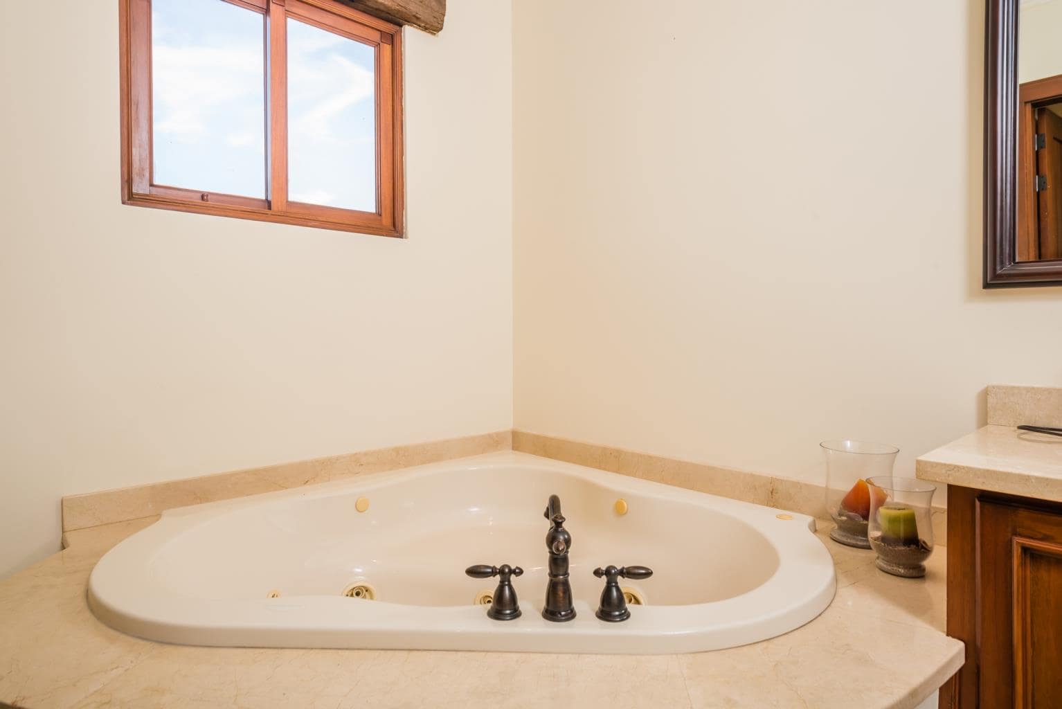 Casa Miraflores, Reserva De Golf #94: Exquisite Colonial-Style Estate Home!