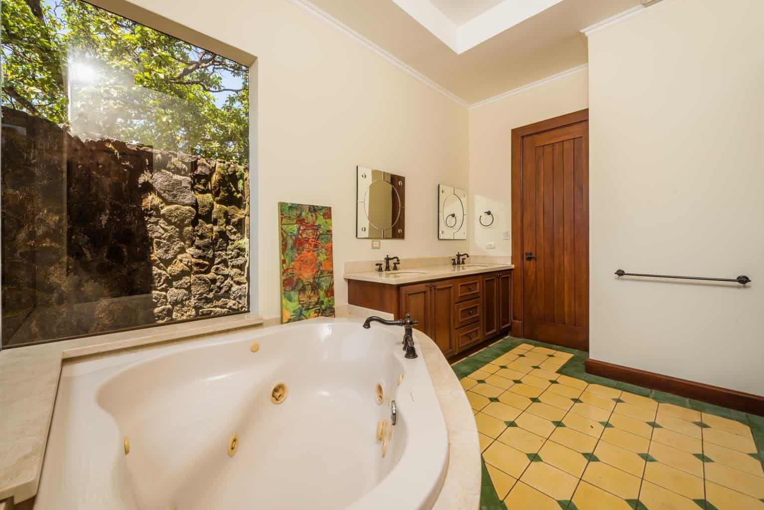 Casa Miraflores, Reserva De Golf #94: Exquisite Colonial-Style Estate Home!