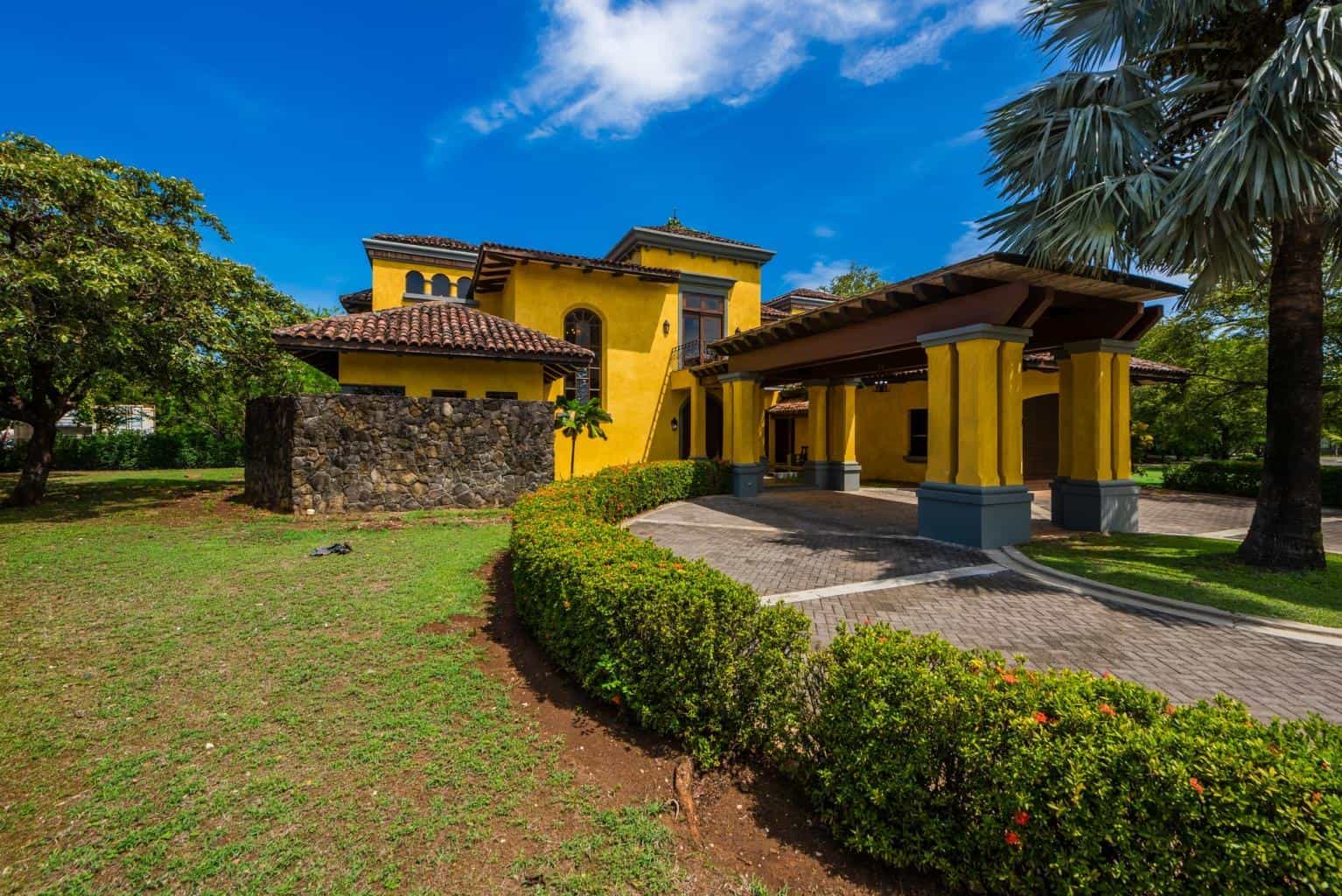 Casa Miraflores, Reserva De Golf #94: Exquisite Colonial-Style Estate Home!
