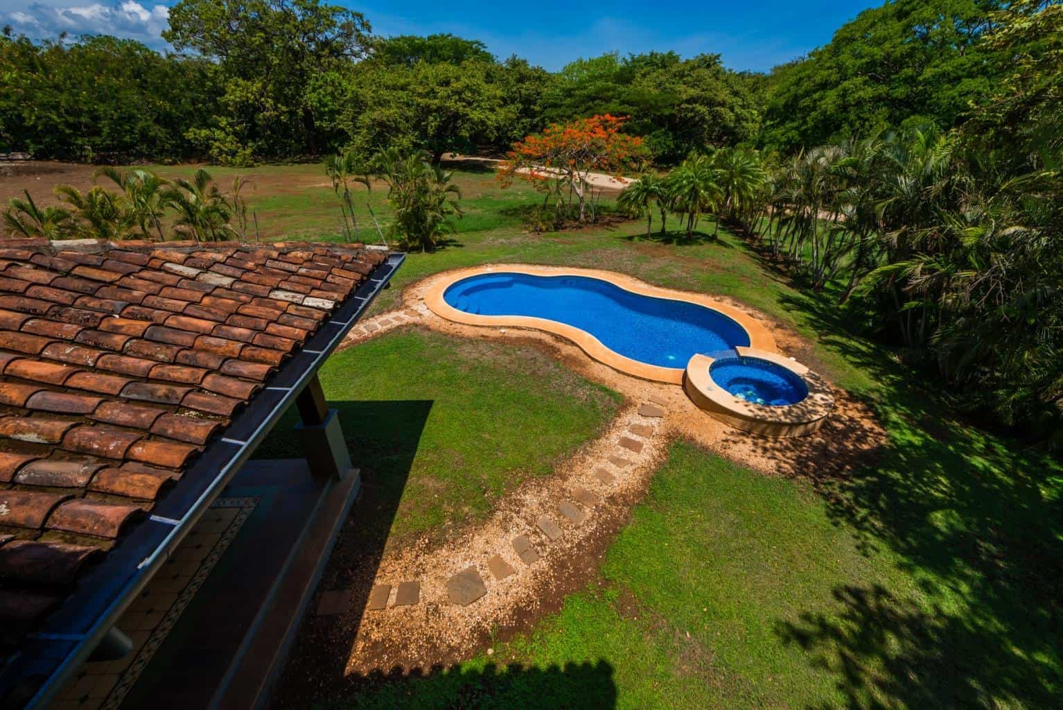 Casa Miraflores, Reserva De Golf #94: Exquisite Colonial-Style Estate Home!