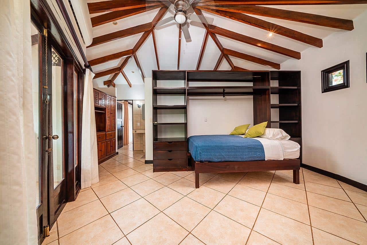 SurfHouse Playa Grande: Surfer's Paradise in Playa Grande