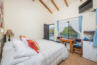 Cabinas Diversion Tropical: 10-Bed Hotel, 300m from the Beach! thumbnail