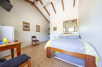 Cabinas Diversion Tropical: 10-Bed Hotel, 300m from the Beach! thumbnail