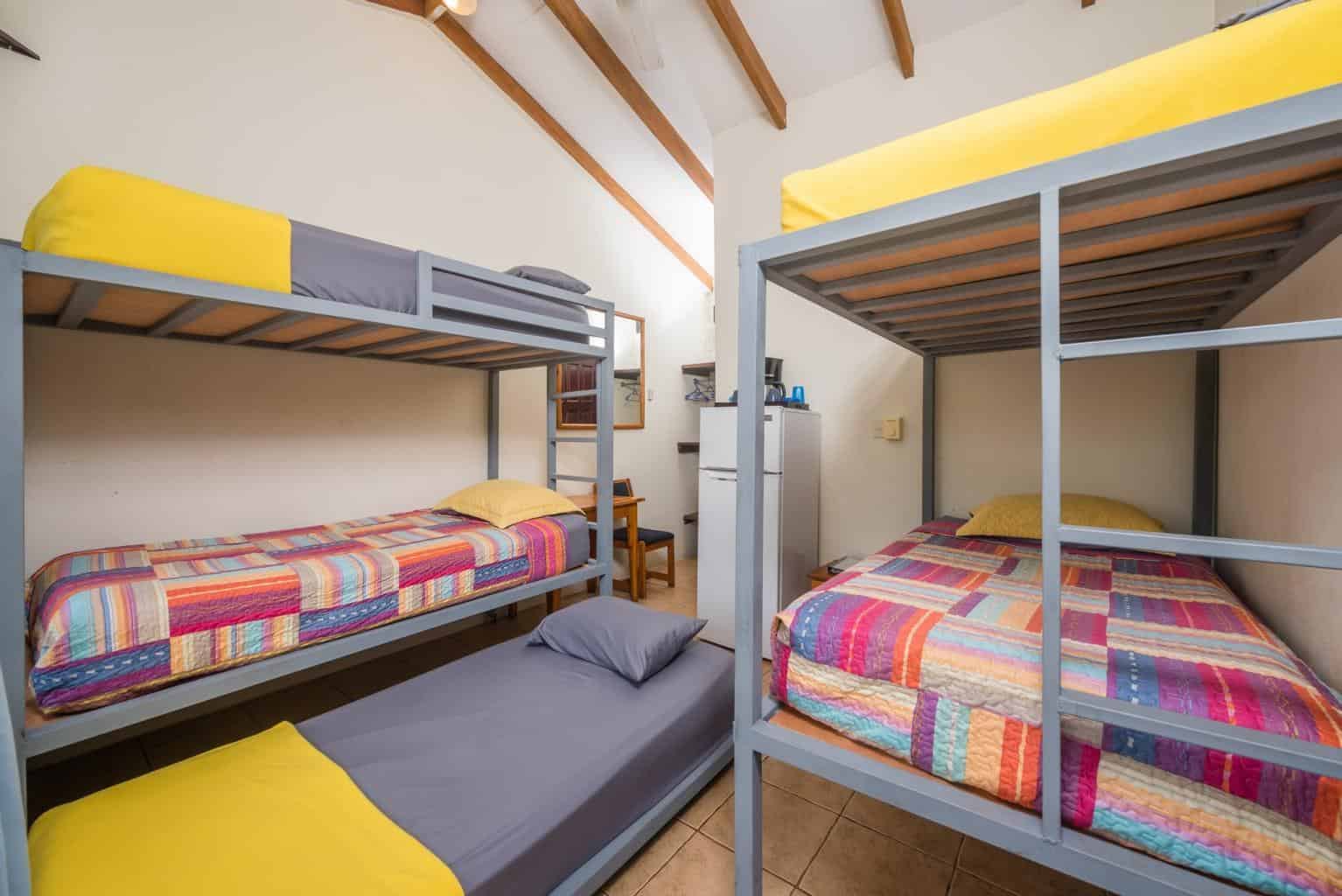 Cabinas Diversion Tropical: 10-Bed Hotel, 300m from the Beach!