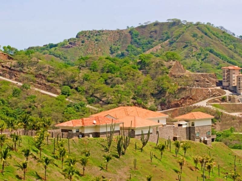 Casa Cactus - Mountaintop, Ocean Views Galore!