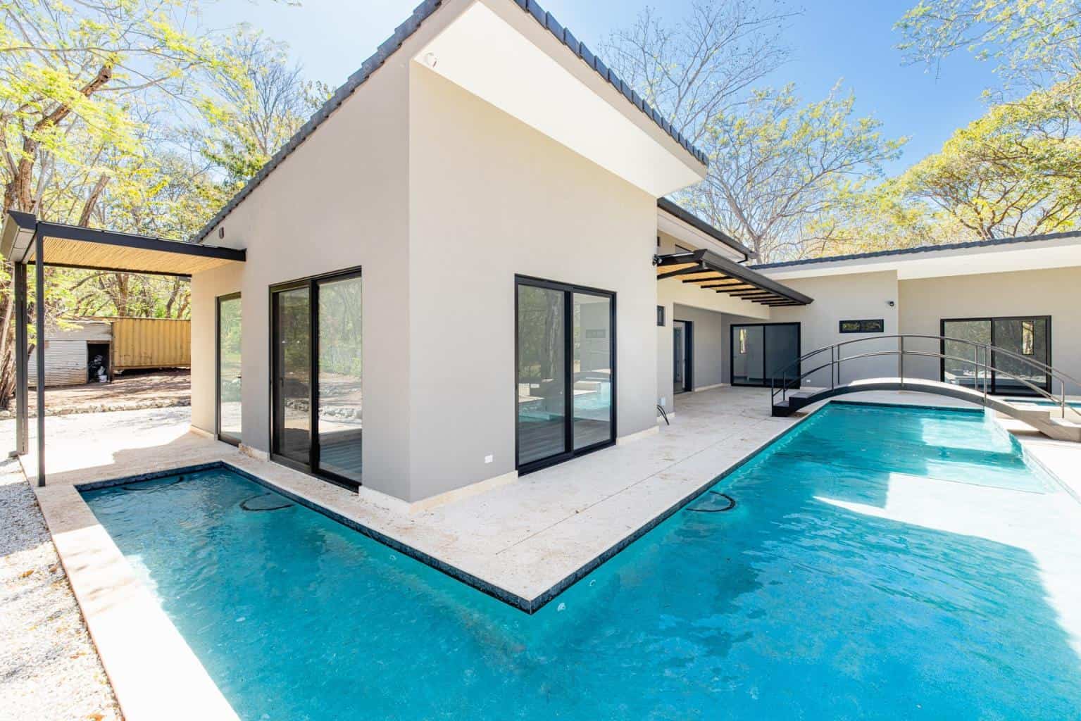 Casa Avalon: Versatile Homes and Apartments for Sale in Brasilito!