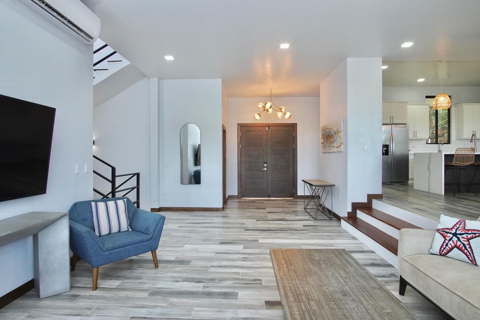 Villa Vista Azul, Ocean View Retreat in the Prestigious Gated Community of Monte Paraiso: Azure Views at Villa Vista