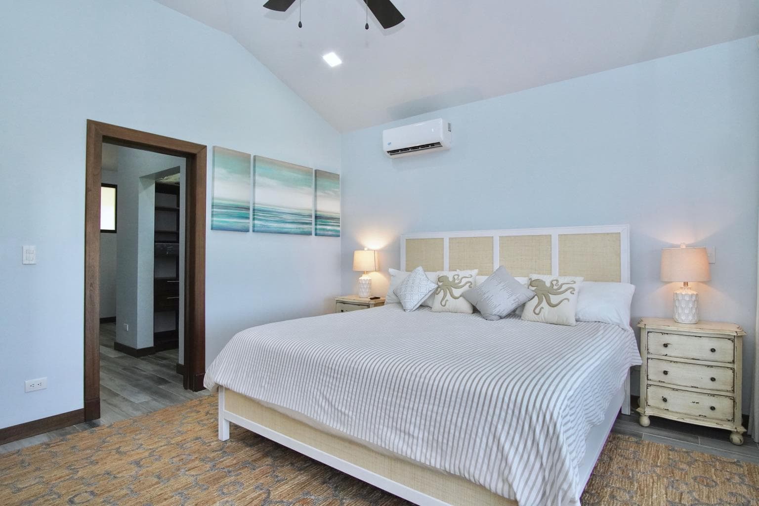 Villa Vista Azul, Ocean View Retreat in the Prestigious Gated Community of Monte Paraiso: Azure Views at Villa Vista