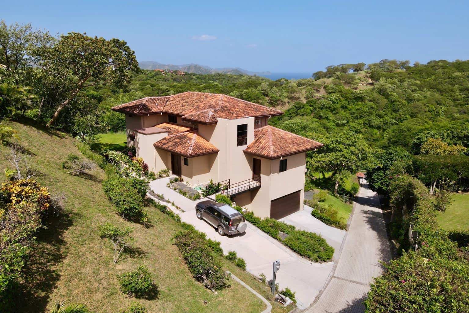 Villa Vista Azul, Ocean View Retreat in the Prestigious Gated Community of Monte Paraiso: Azure Views at Villa Vista