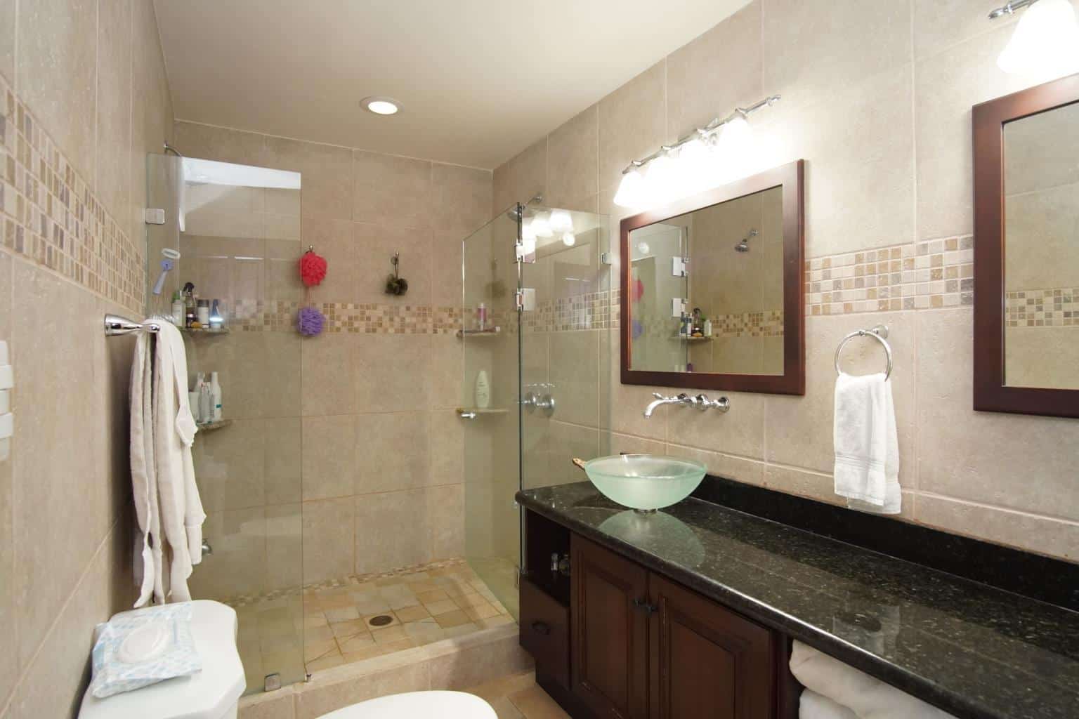 Corona Del Mar B7: Your Slice of Coastal Living