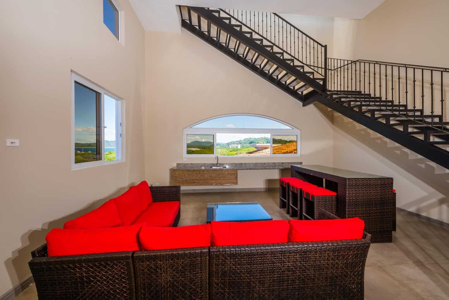 Peninsula Double Penthouse, Breathtaking Views of the Pacific Ocean: Panoramic Bliss at Peninsula