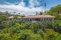 Cliffside Elegance: A Villa with Breathtaking Ocean Views thumbnail