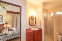 Cliffside Elegance: A Villa with Breathtaking Ocean Views thumbnail