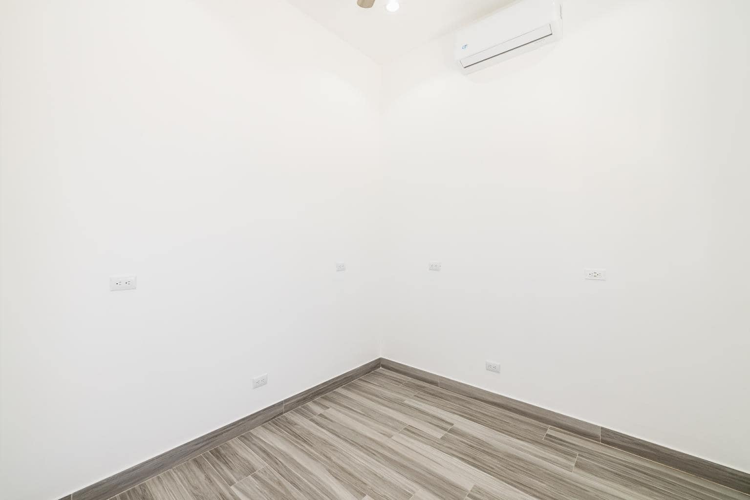 Casa Avalon: Versatile Homes and Apartments for Sale in Brasilito!