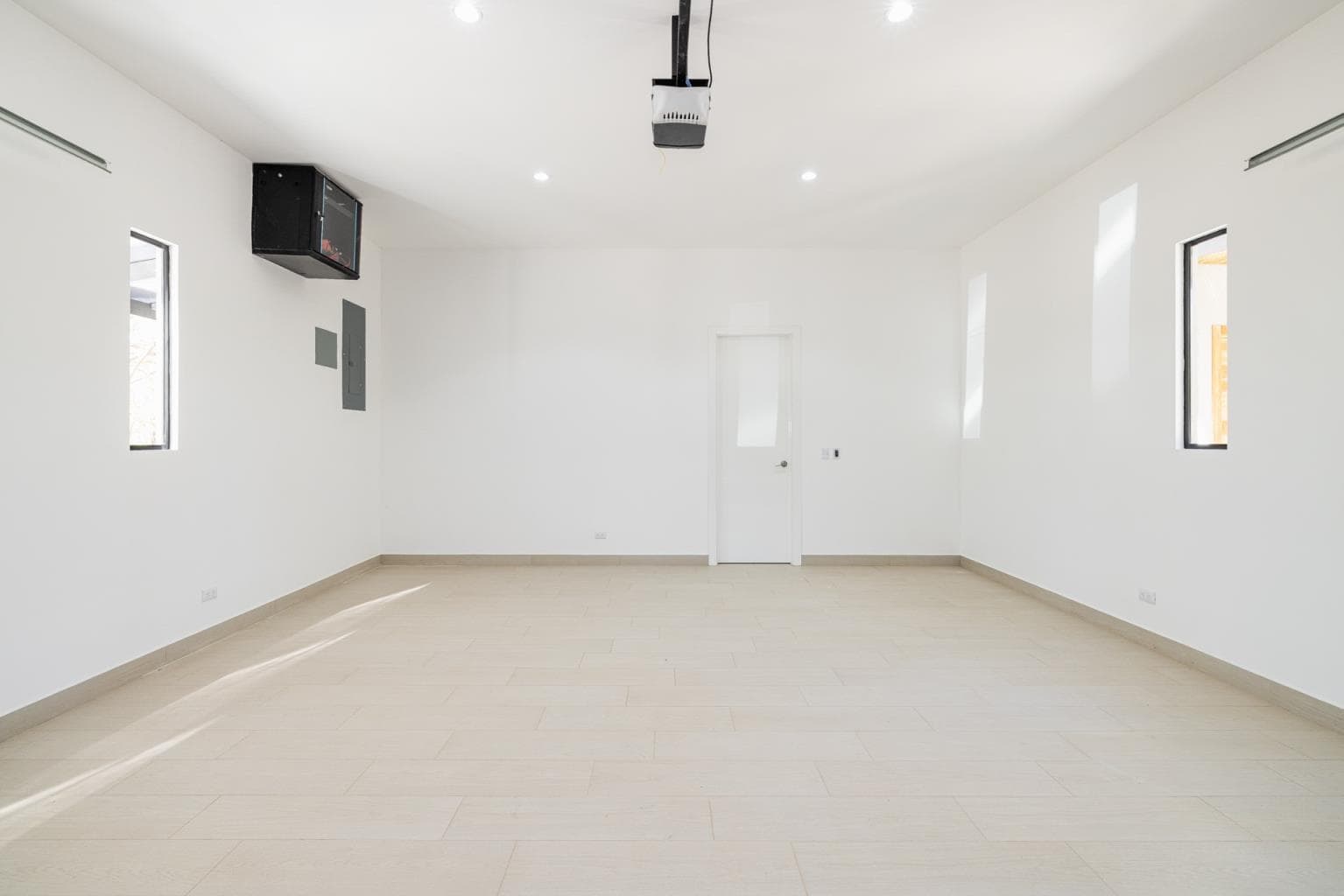 Casa Avalon: Versatile Homes and Apartments for Sale in Brasilito!