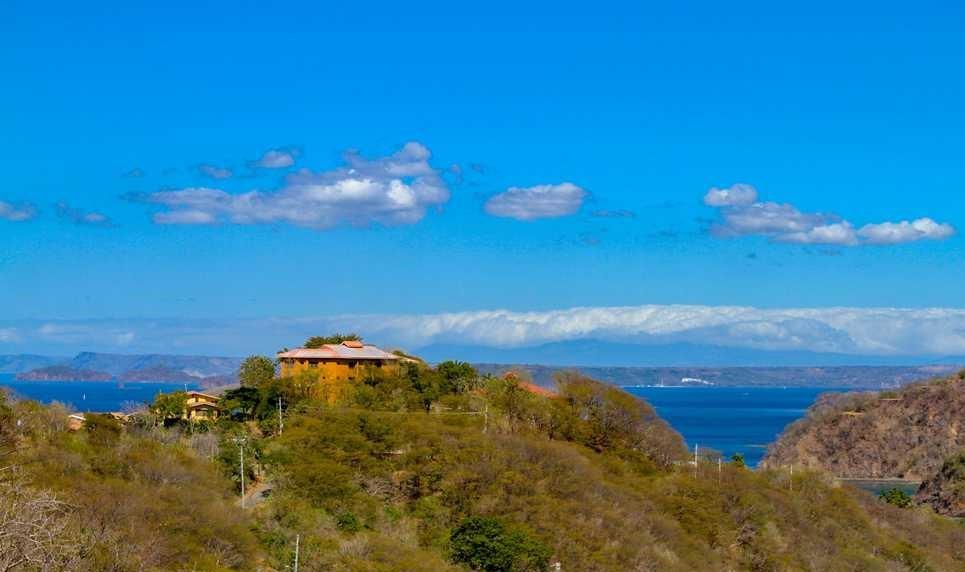 OCEAN VIEW HOME IN THE HILLSIDE OF PLAYA OCOTAL: A Secluded Coastal Haven