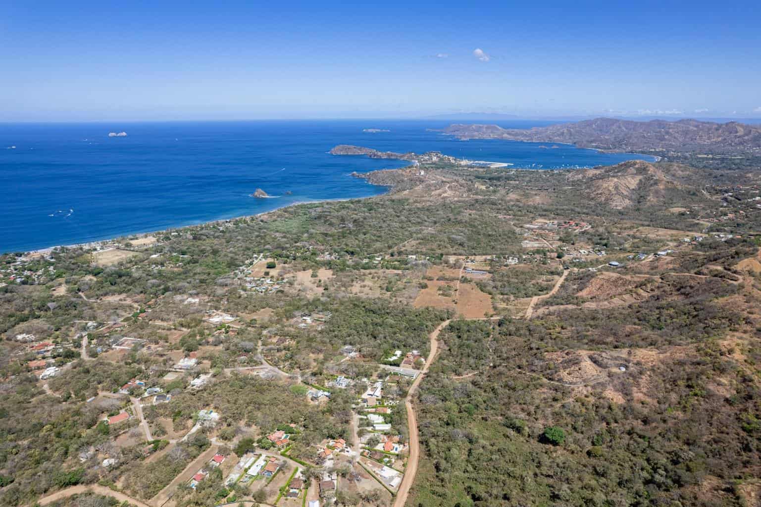 Casa Avalon: Versatile Homes and Apartments for Sale in Brasilito!