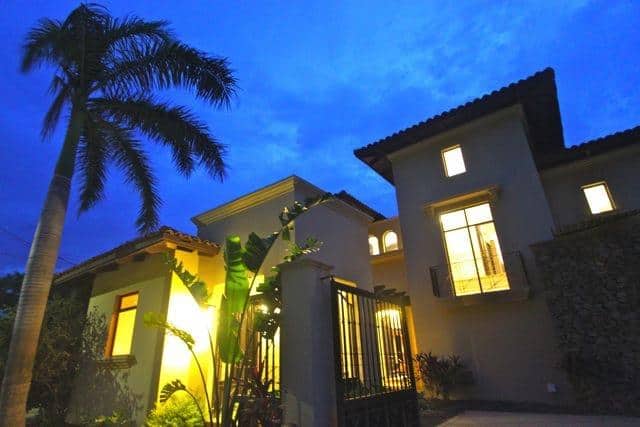 Villa Langosta Del Mar: Seaside Living at Villa Langosta Del Mar