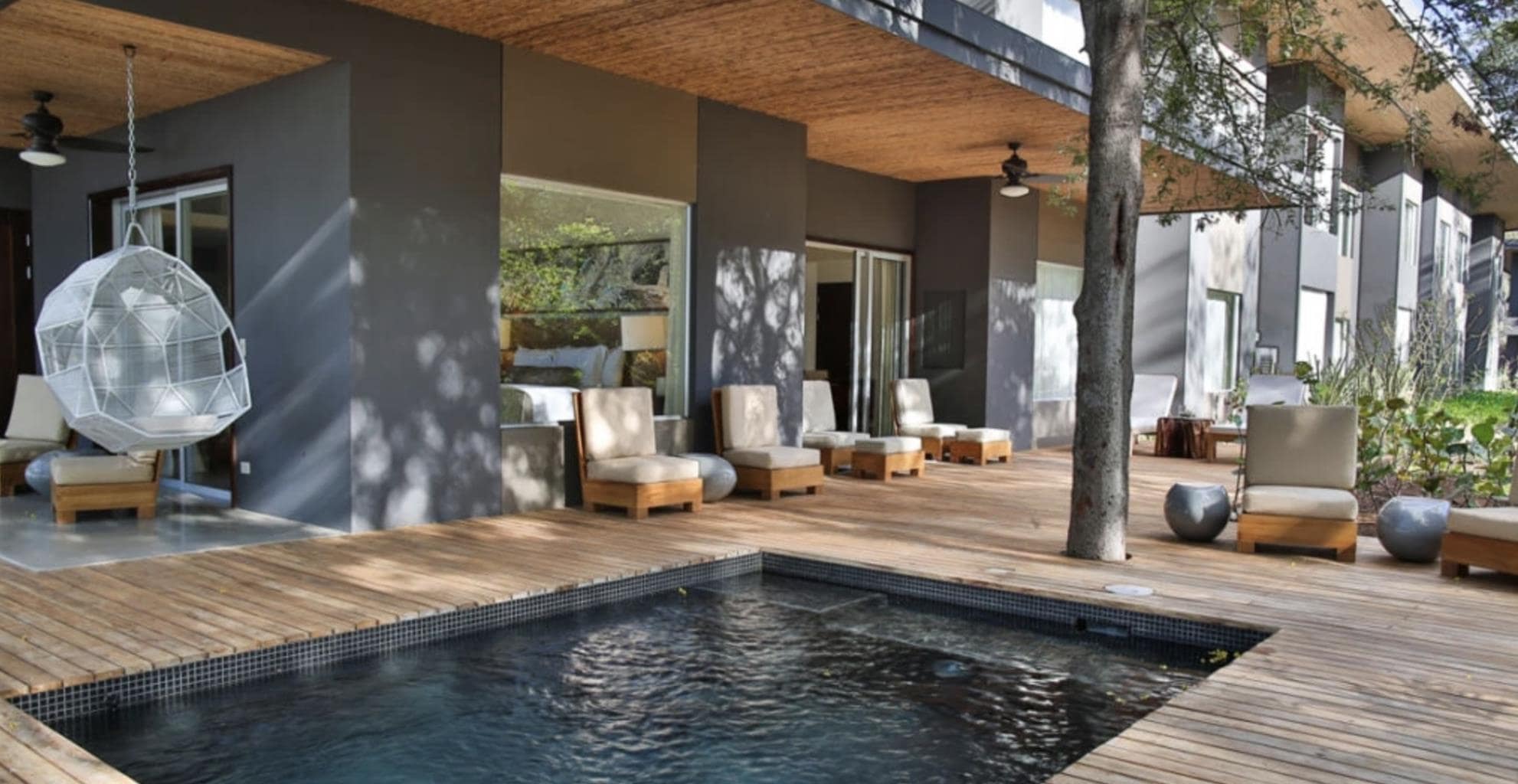 El Mangroove Luxury Residences Villa #1: Luxury Living in a Tropical Paradise