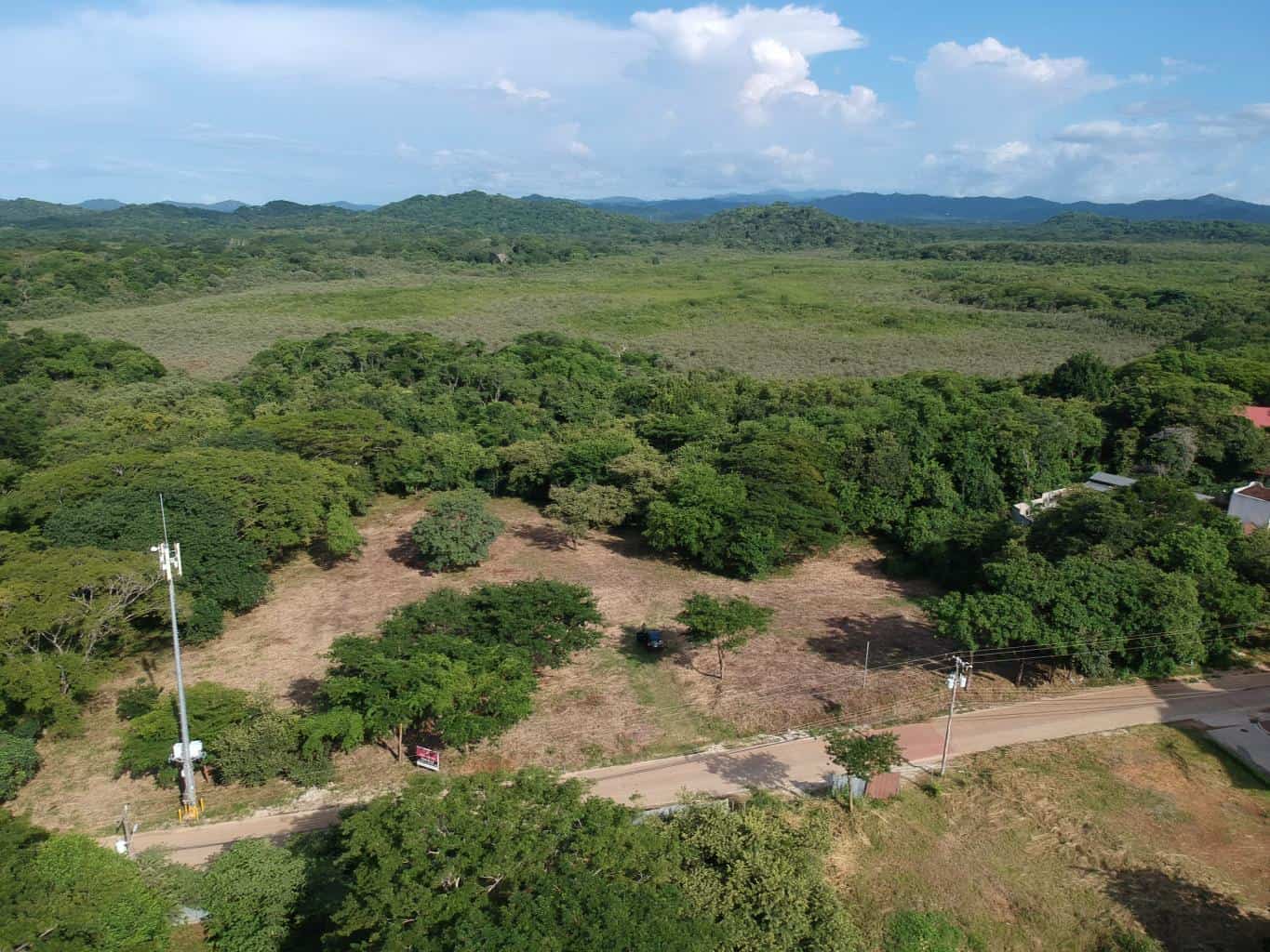 Playa Langosta - Prime Location Near Pristine Beach and Costa Rica's #1 Beach Town, Suite Worldclass Surf & Beach: Prime Living in Playa Langosta