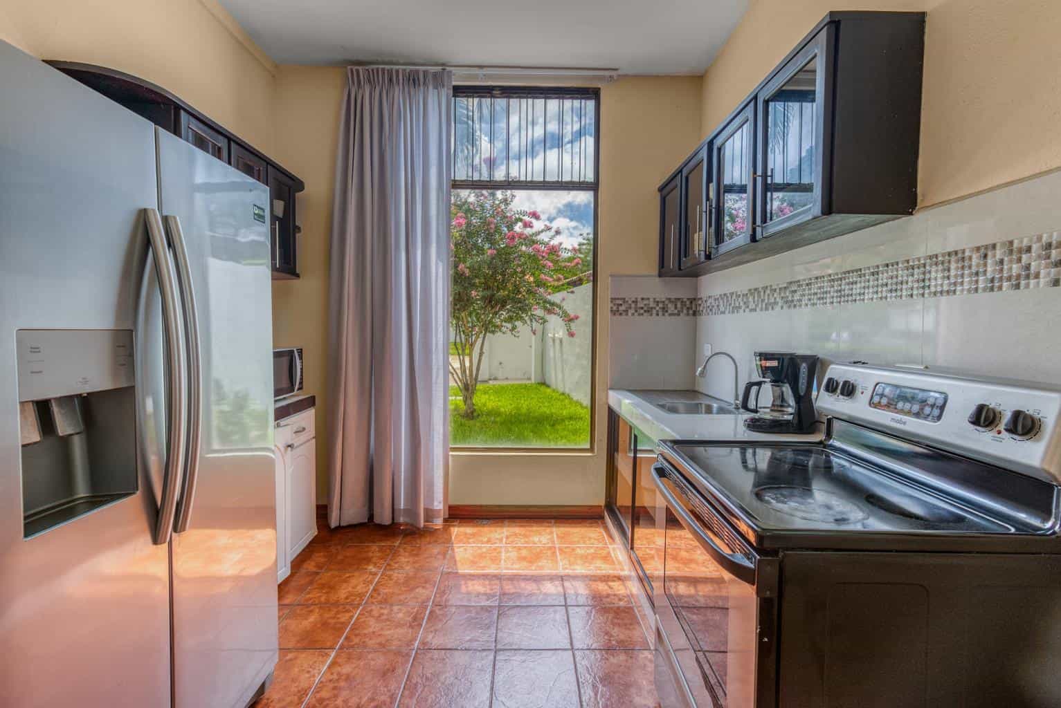 3-Bedroom House plus 6 Cabins in Playas del Coco