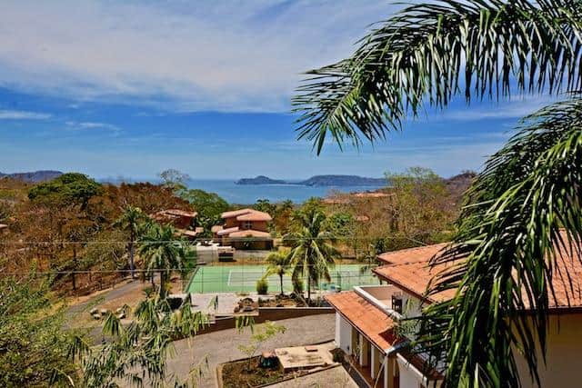 Villa Lamar: Tropical Living at Villa Lamar