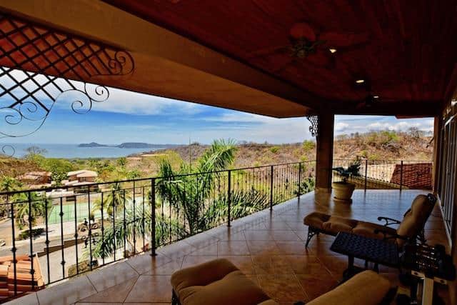 Villa Lamar: Tropical Living at Villa Lamar